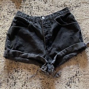 Vintage guess black cut off jean shorts